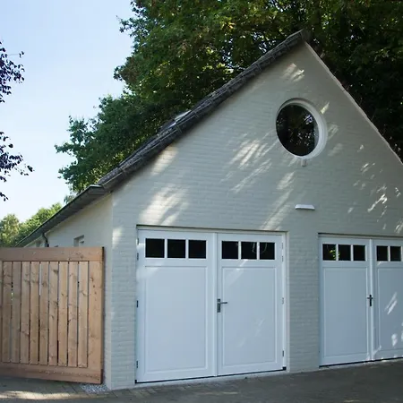 Het Rooversnest Apartment Riel