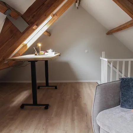 Apartment Het Rooversnest *